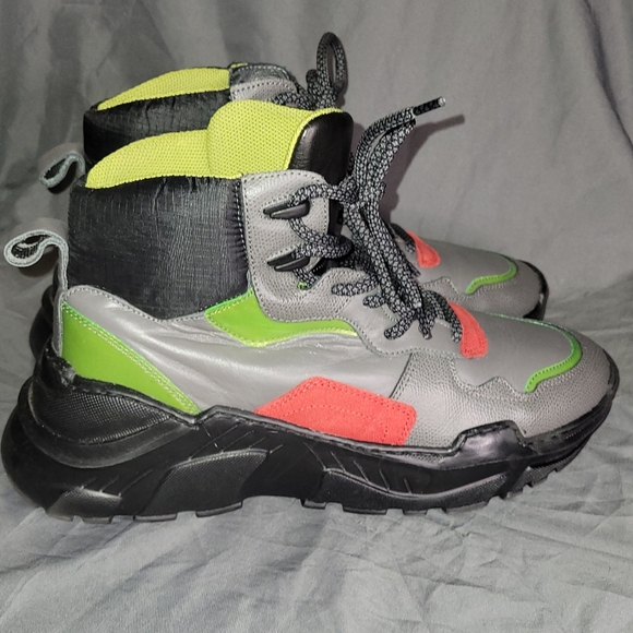 Kenneth Cole Techni-cole high top sneaker - Picture 7 of 9